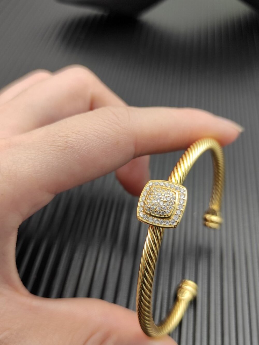 💯💯💯David Yurman Gold 4mm Full Diamond Square Diamond Button bracelet - Picture 8 of 8